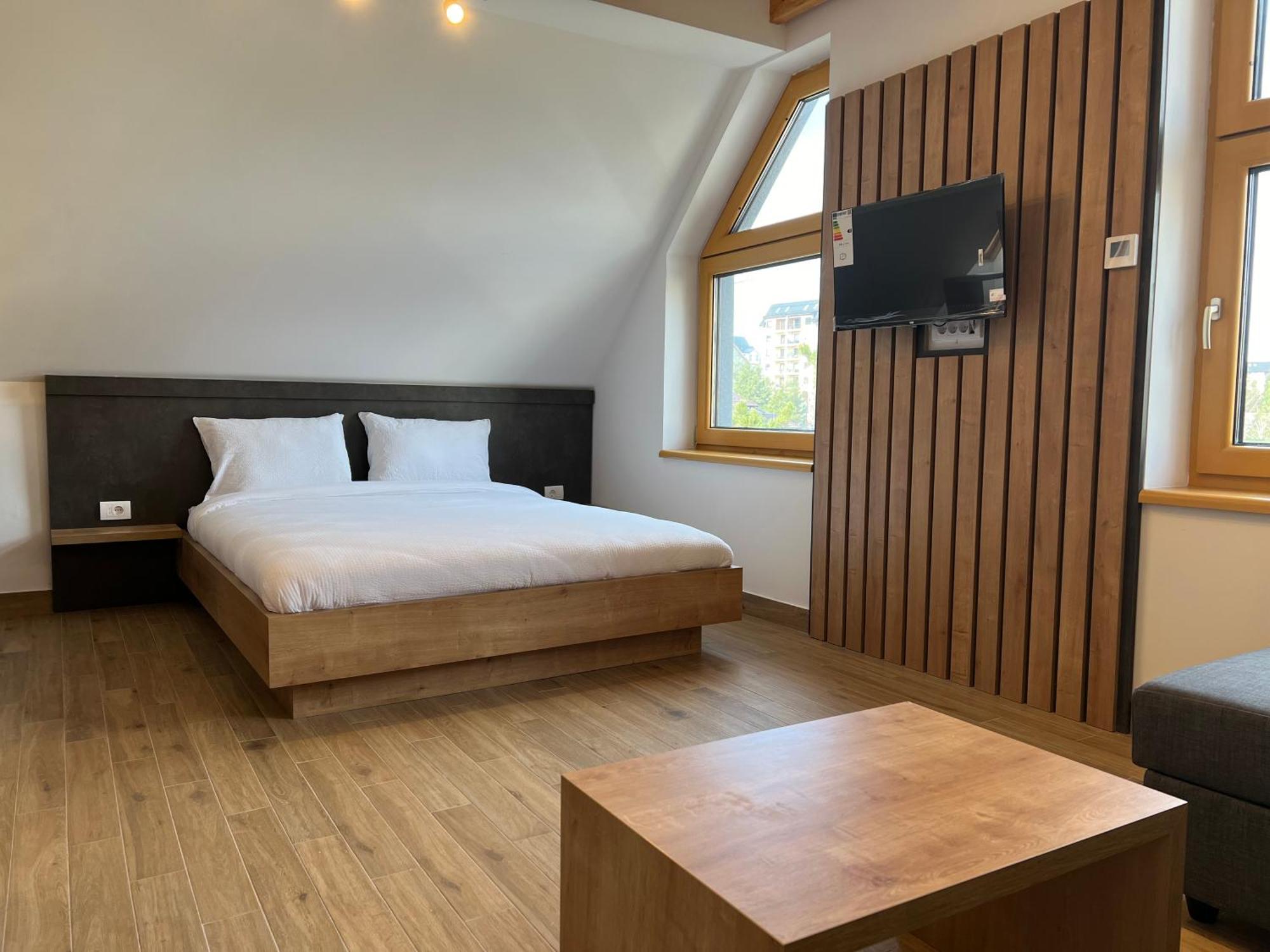 Zlatni Odmor Aparthotel Ζλάτιμπορ Εξωτερικό φωτογραφία