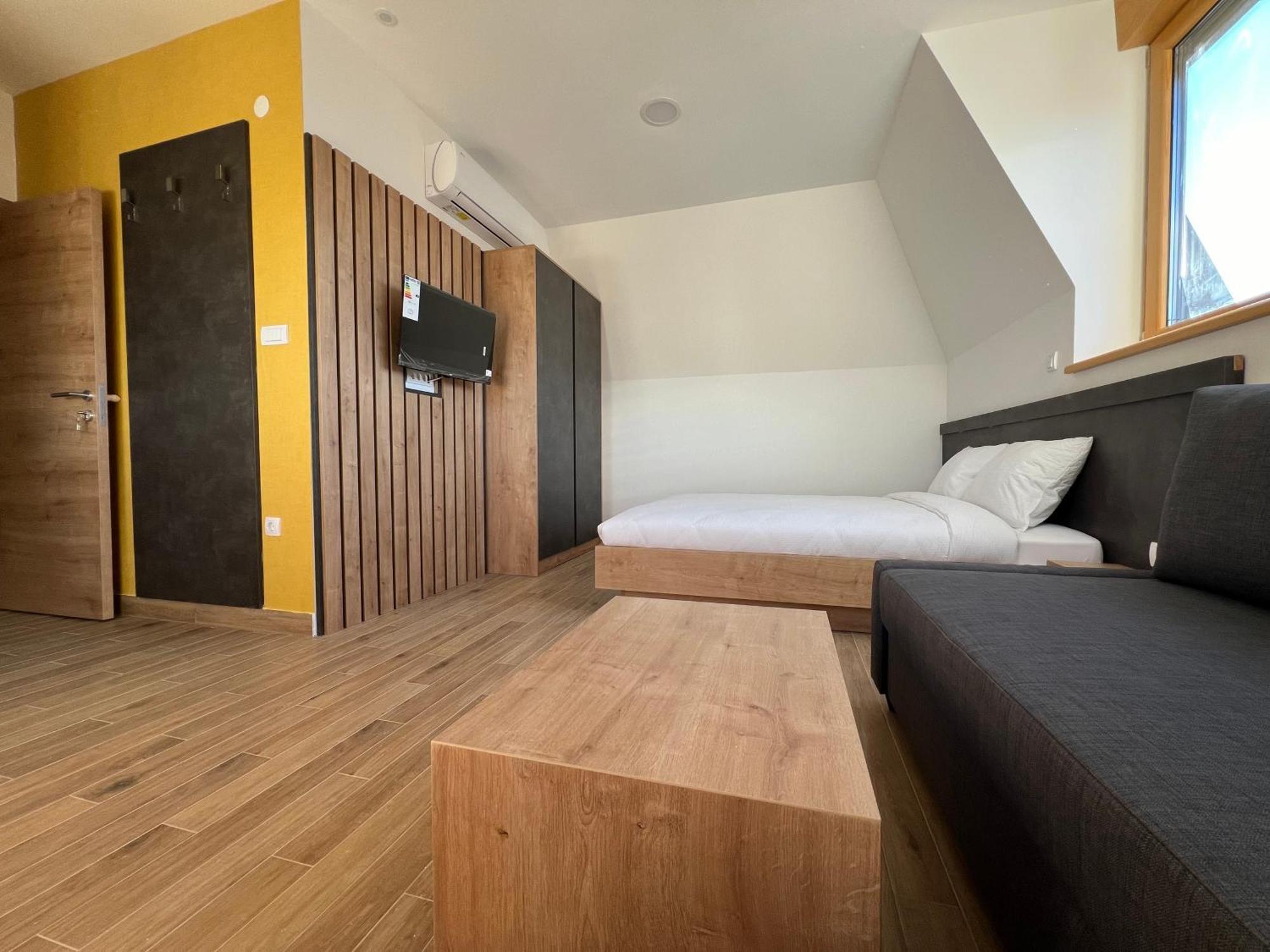 Zlatni Odmor Aparthotel Ζλάτιμπορ Εξωτερικό φωτογραφία